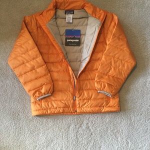 New Patagonia boys size 10 orange Down Jacket